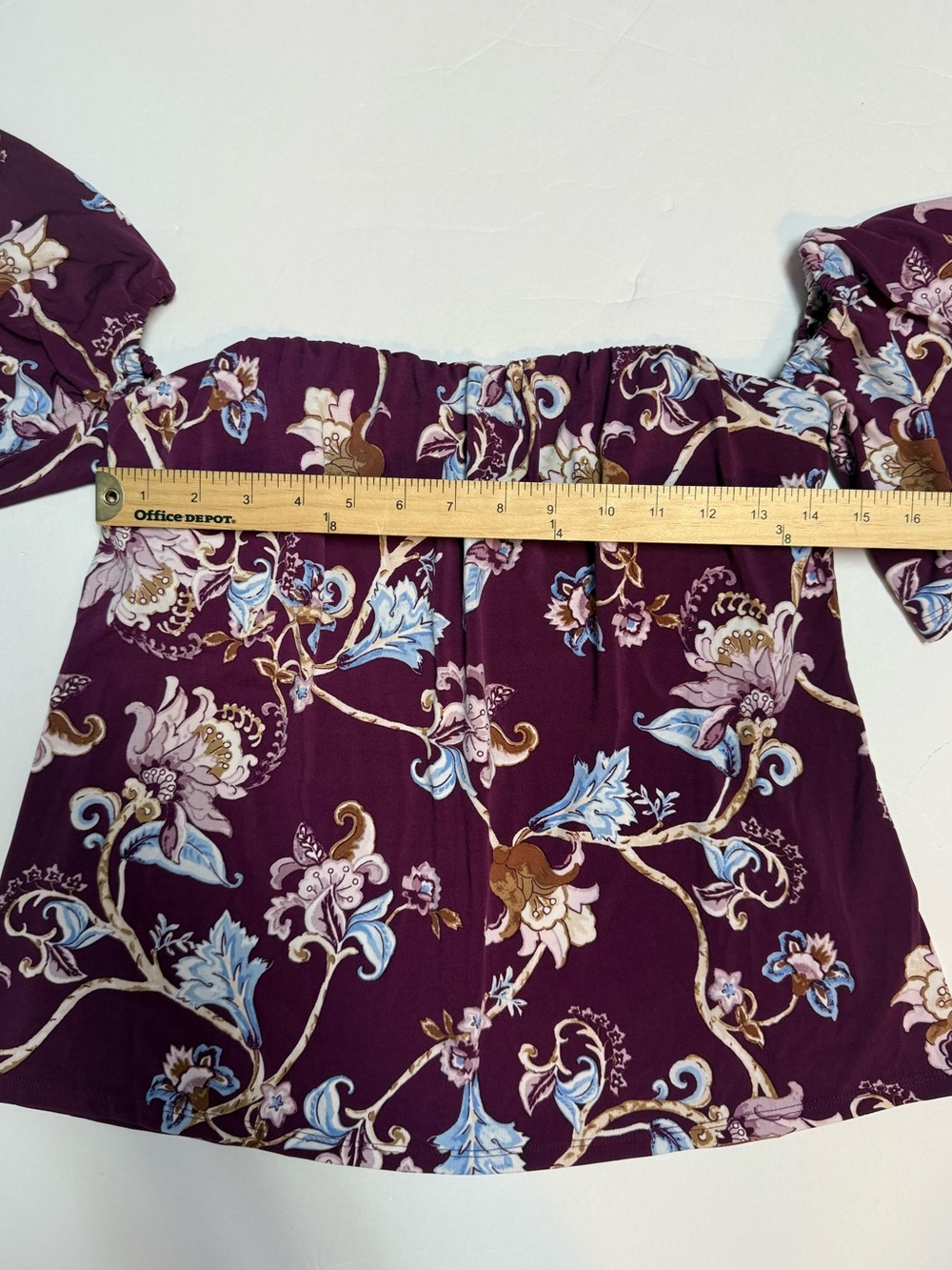White House Black Market Plum Off-Shoulder Floral Blouse size 2 - Picture 9 of 13